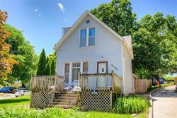 Pre-foreclosure in  6TH AVE Des Moines, IA 50313