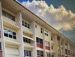 Pre-foreclosure in  SE 3RD AVE B Hallandale, FL 33009
