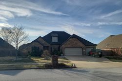 Pre-foreclosure in  S RIVER MEADOWS DR Fayetteville, AR 72701