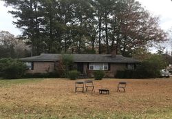 Pre-foreclosure in  WILLIAMS AVE Rainbow City, AL 35906