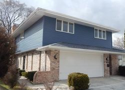 Pre-foreclosure in  WILLIAM ST Lansing, IL 60438