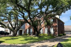 Pre-foreclosure in  MULBERRY LN Bellaire, TX 77401