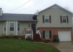 Pre-foreclosure in  MELANIE CT Bowdon, GA 30108