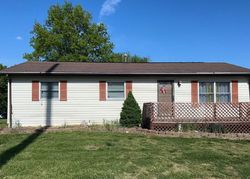 Pre-foreclosure in  ALBERS LN Bethalto, IL 62010