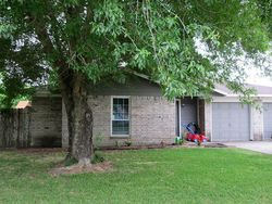 Pre-foreclosure Listing in GLADIOLA ST HIGHLANDS, TX 77562