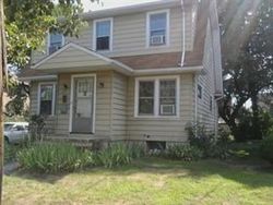 Pre-foreclosure in  RICHMOND AVE Paterson, NJ 07502