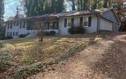 Pre-foreclosure in  NISKEY LAKE CIR SW Atlanta, GA 30331