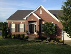 Pre-foreclosure in  CABIN BRANCH CIR Hendersonville, TN 37075