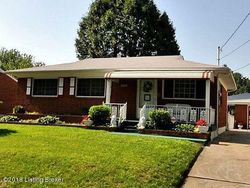 Pre-foreclosure in  DUMESNIL ST Louisville, KY 40211