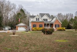 Pre-foreclosure Listing in OAK HILL CT CARSON, VA 23830