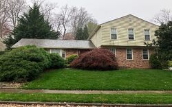 Pre-foreclosure Listing in ALTHEA DR ANNANDALE, VA 22003