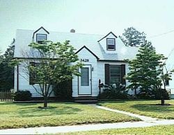 Pre-foreclosure in  W BONNER DR Norfolk, VA 23513