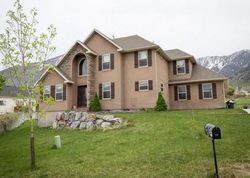 Pre-foreclosure Listing in S HIGHLAND CIR PAYSON, UT 84651