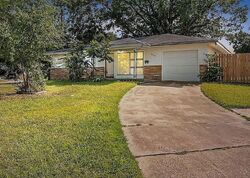 Pre-foreclosure in  E OKLAHOMA PL Tulsa, OK 74115
