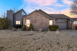 Pre-foreclosure Listing in W 115TH CT JENKS, OK 74037