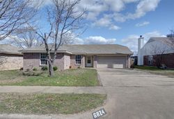 Pre-foreclosure in  LYNDALE DR Fort Worth, TX 76148