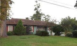 Pre-foreclosure in  REDWOOD DR Beaumont, TX 77703