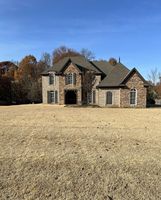 Pre-foreclosure in  OAK HILL LN Arlington, TN 38002