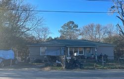Pre-foreclosure in  CHEROKEE DR NE Cleveland, TN 37323