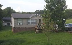 Pre-foreclosure in  HOOPER RD Charlotte, TN 37036