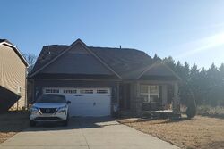 Pre-foreclosure in  TIARA RIDGE LN Duncan, SC 29334