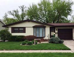 Pre-foreclosure in  52ND AVE Moline, IL 61265