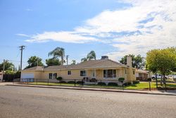 Pre-foreclosure in  MOFFETT RD Ceres, CA 95307