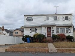 Pre-foreclosure in  UNION AVE Rutherford, NJ 07070