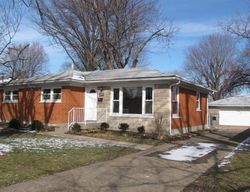 Pre-foreclosure in  THURMAN DR Louisville, KY 40216