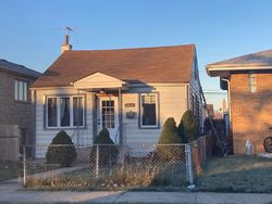 Pre-foreclosure in  S LOCKWOOD AVE Chicago, IL 60638