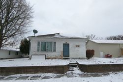 Pre-foreclosure Listing in E 2ND ST WEST LEBANON, IN 47991