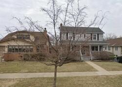 Pre-foreclosure in  N MAIN ST Lombard, IL 60148
