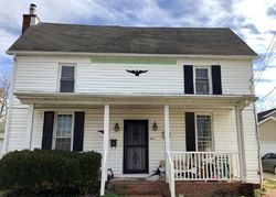 Pre-foreclosure Listing in N 6TH ST BOONVILLE, IN 47601