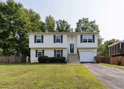 Pre-foreclosure in  LAKE HILL CT Waldorf, MD 20603