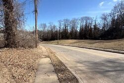 Pre-foreclosure in  BROWN ST Alton, IL 62002