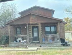 Pre-foreclosure in  VFW LN Collinsville, IL 62234