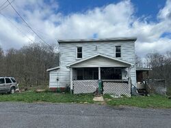 Pre-foreclosure in  KLONDIKE RD SW Frostburg, MD 21532