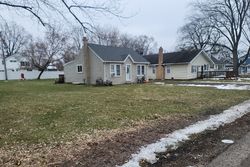 Pre-foreclosure in  MAYFIELD AVE Crystal Lake, IL 60014