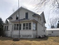 Pre-foreclosure in  COUNTY ROAD E E Saint Paul, MN 55110