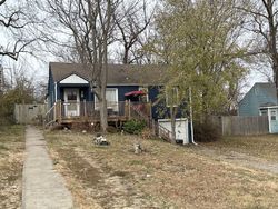 Pre-foreclosure in  E 49TH ST Kansas City, MO 64129
