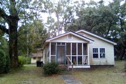 Pre-foreclosure in  N RIVIERA DR Mobile, AL 36605