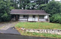 Pre-foreclosure Listing in GRAYBEAL AVE WEST JEFFERSON, NC 28694