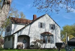 Pre-foreclosure in  DUNBAR RD Madison, OH 44057