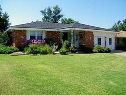 Pre-foreclosure in  SW 70TH ST Oklahoma City, OK 73139