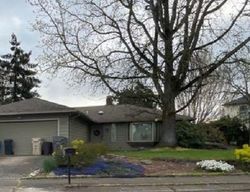 Pre-foreclosure in  BARTLEY DR SE Albany, OR 97322