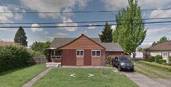 Pre-foreclosure in  ROYAL AVE Eugene, OR 97402