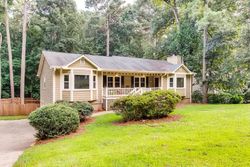 Pre-foreclosure in  PICKETTS RDG NW Acworth, GA 30101