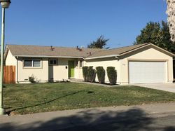 Pre-foreclosure in  REENEL WAY Sacramento, CA 95832