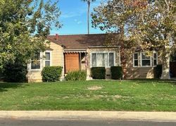 Pre-foreclosure in  YARMOUTH AVE Reseda, CA 91335
