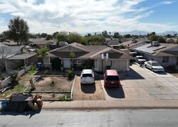 Pre-foreclosure in  W EARLL DR Phoenix, AZ 85033